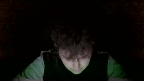 Snapshot of aliprcalica1 chatting on 04/06/26, 11:05 Chris online show from 04/06/26, 11:05