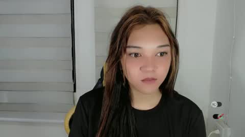 Shanti xhey online show from 02/05/25, 06:13