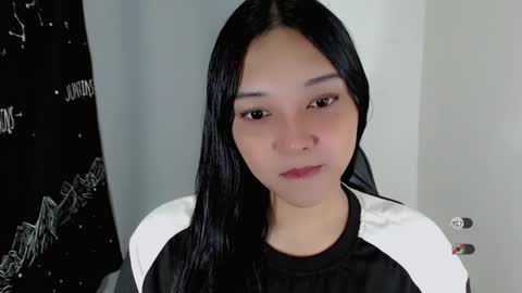 Snapshot of alisa_kiss_ chatting on 03/12/26, 12:00 Shanti xhey online show from 03/12/26, 12:00