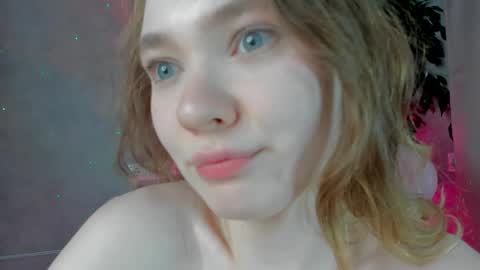 Alisa GMT2 Wen - Sun 10 AM - 4 PM except Monday and Tuesday   online show from 01/19/25, 10:17