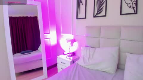     online show from 02/05/25, 01:04