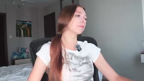 Snapshot of alisaa_01 chatting on 07/29/26, 03:04 Alice Fansly Alisa01 online show from 07/29/26, 03:04