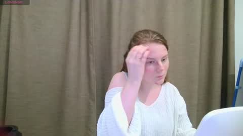 Snapshot of alisaabby chatting on 06/20/26, 07:38 Alisa online show from 06/20/26, 07:38