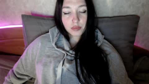 alisaadoll online show from 04/08/26, 01:11