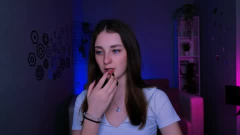 Alisa online show from 04/15/26, 07:21