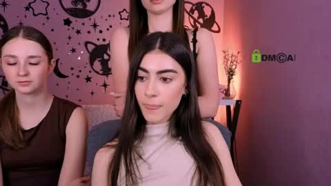 Snapshot of alisabliss chatting on 05/11/26, 02:45 Alisa online show from 05/11/26, 02:45