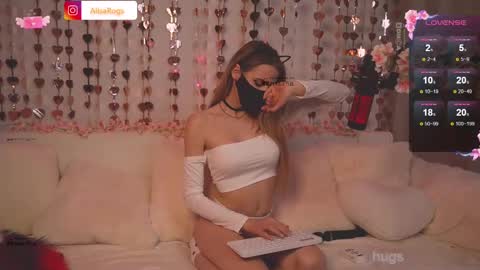 Snapshot of alisarogs chatting on 02/23/25, 12:30 Alisarogs online show from 02/23/25, 12:30