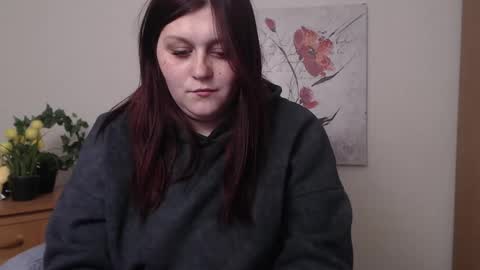 Snapshot of alisawoods_ chatting on 04/26/26, 10:24 Alisa online show from 04/26/26, 10:24