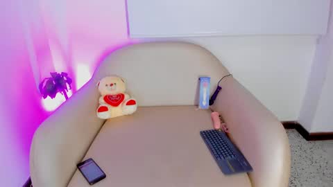 Snapshot of alise_mason chatting on 04/14/26, 10:16 alise_mason online show from 04/14/26, 10:16