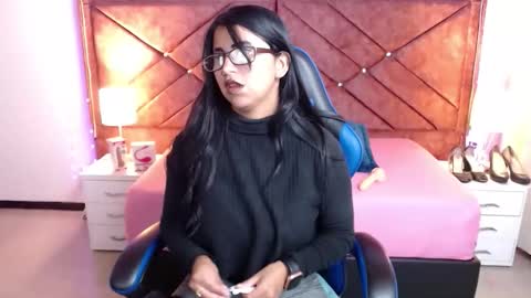 Snapshot of alisha_gamskar13 chatting on 04/10/26, 01:27 alisha_gamskar13 online show from 04/10/26, 01:27