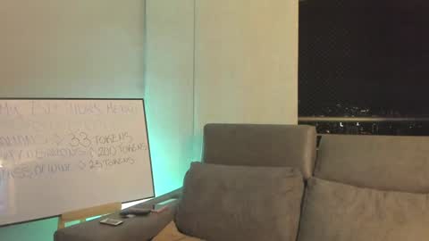 Andrea online show from 01/19/25, 05:05