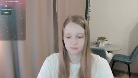 Snapshot of alisha_ley chatting on 07/13/26, 10:51 Alya online show from 07/13/26, 10:51