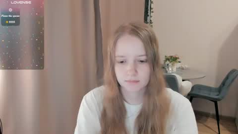 Snapshot of alisha_ley chatting on 07/15/26, 07:35 Alya online show from 07/15/26, 07:35