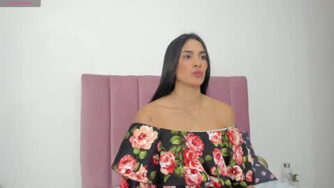 Snapshot of alishaindia chatting on 01/11/25, 07:16 Alisha online show from 01/11/25, 07:16