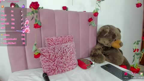 Snapshot of alishaindia chatting on 02/27/25, 10:42 Alisha online show from 02/27/25, 10:42