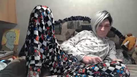 Alisha online show from 11/12/25, 02:34