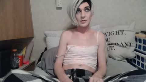 Alisha online show from 05/22/26, 01:24