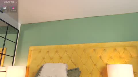 Luna online show from 01/11/25, 12:01