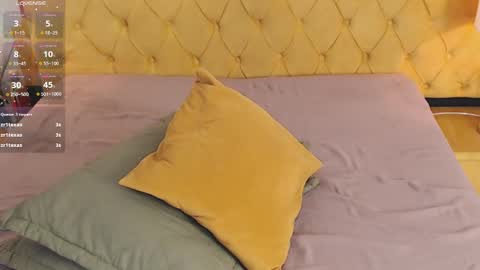 Luna online show from 10/05/25, 05:55