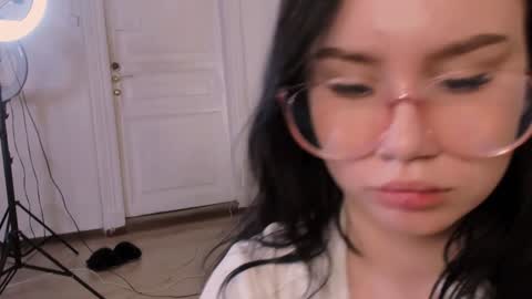 Alisia online show from 02/04/25, 09:17