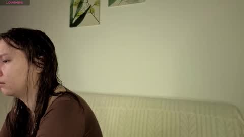 Alisia online show from 10/26/25, 05:02