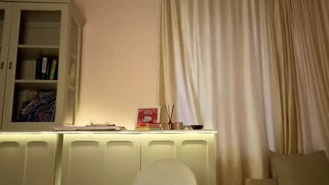 Snapshot of alisia_mars chatting on 03/11/26, 04:18 Alisia online show from 03/11/26, 04:18