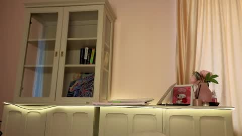 Snapshot of alisia_mars chatting on 03/27/26, 07:58 Alisia online show from 03/27/26, 07:58