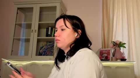 Snapshot of alisia_mars chatting on 03/27/26, 08:26 Alisia online show from 03/27/26, 08:26