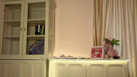 Snapshot of alisia_mars chatting on 03/31/26, 04:46 Alisia online show from 03/31/26, 04:46