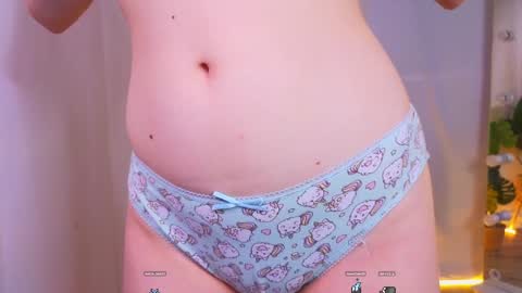 Snapshot of alisia_spinnet chatting on 12/13/24, 11:23 Alisia online show from 12/13/24, 11:23