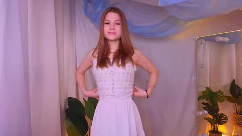 Snapshot of alisia_spinnet chatting on 12/14/24, 07:07 Alisia online show from 12/14/24, 07:07