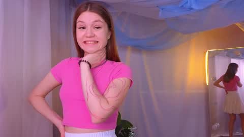 Snapshot of alisia_spinnet chatting on 12/16/24, 07:15 Alisia online show from 12/16/24, 07:15