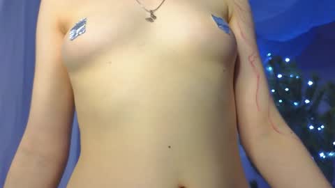 Snapshot of alisia_spinnet chatting on 12/23/24, 01:13 Alisia online show from 12/23/24, 01:13