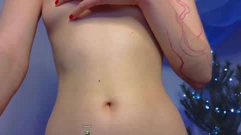 Snapshot of alisia_spinnet chatting on 12/28/24, 01:38 Alisia online show from 12/28/24, 01:38