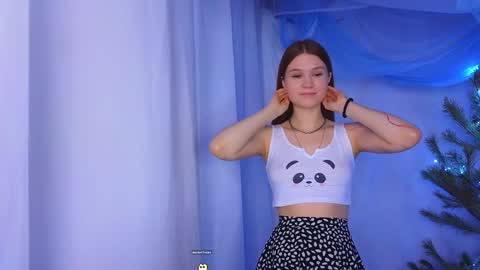 Snapshot of alisia_spinnet chatting on 01/05/25, 07:17 Alisia online show from 01/05/25, 07:17