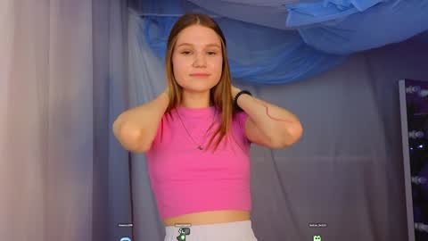 Snapshot of alisia_spinnet chatting on 01/09/25, 07:31 Alisia online show from 01/09/25, 07:31