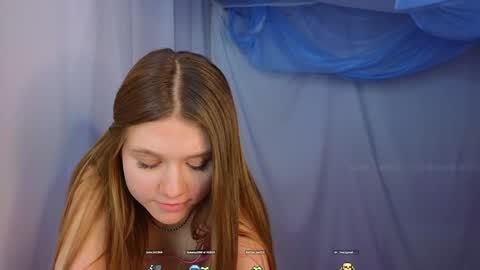 Snapshot of alisia_spinnet chatting on 01/09/25, 10:41 Alisia online show from 01/09/25, 10:41