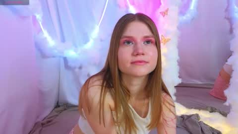 Snapshot of alisia_spinnet chatting on 09/12/25, 10:48 Alisia online show from 09/12/25, 10:48