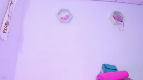 Alisia online show from 12/04/24, 08:18