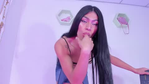 Alisia online show from 12/07/24, 09:00