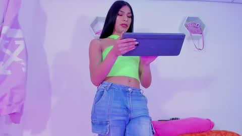 Alisia online show from 12/22/24, 03:00