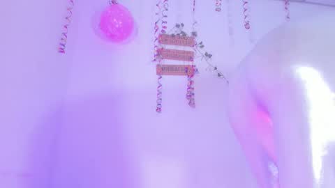 Alisia online show from 10/15/25, 05:07