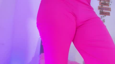 Alisia online show from 11/12/25, 04:35