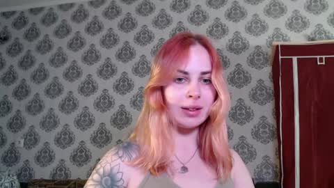 Snapshot of alismoona chatting on 04/15/26, 07:58 Alisa online show from 04/15/26, 07:58