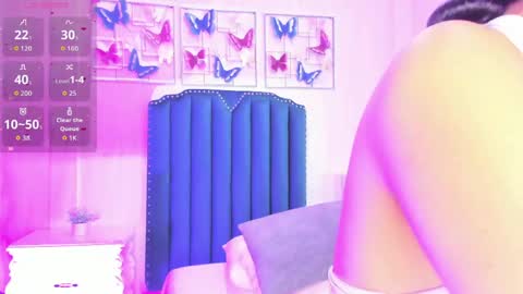 Snapshot of alison_carde05 chatting on 05/19/26, 06:58 Alison online show from 05/19/26, 06:58