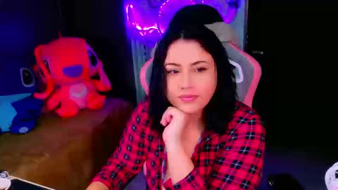 Snapshot of alison_gamer chatting on 09/13/25, 04:07 Alison online show from 09/13/25, 04:07