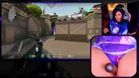 Snapshot of alison_gamer chatting on 09/17/25, 06:09 Alison online show from 09/17/25, 06:09