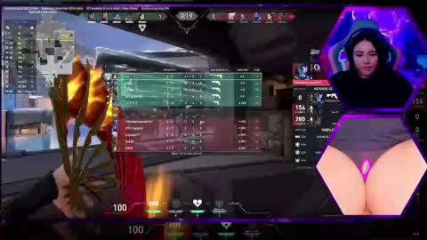 Snapshot of alison_gamer chatting on 10/18/25, 06:30 Alison online show from 10/18/25, 06:30