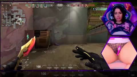 Snapshot of alison_gamer chatting on 10/20/25, 06:19 Alison online show from 10/20/25, 06:19