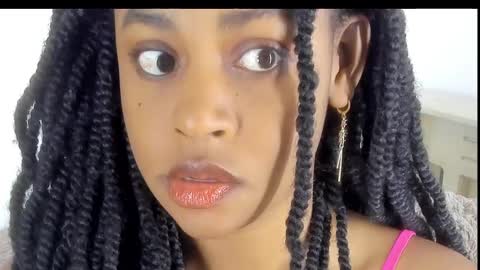 Snapshot of alison_ker chatting on 11/20/25, 03:23 Sofias house online show from 11/20/25, 03:23